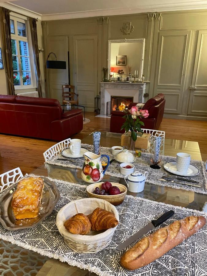Le Logis D'Anne-Sophie Bed and Breakfast Chuignolles Exteriör bild