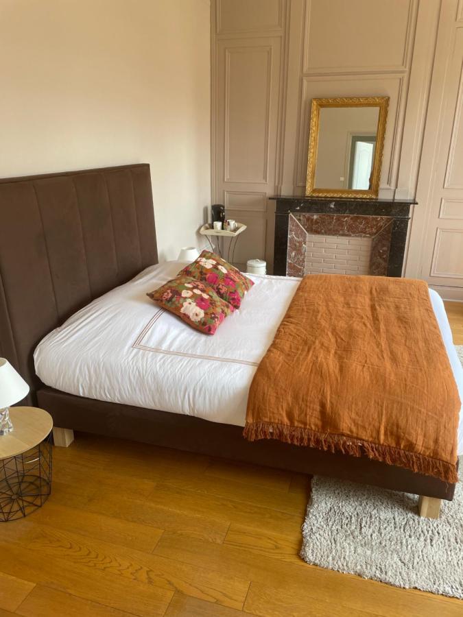 Le Logis D'Anne-Sophie Bed and Breakfast Chuignolles Exteriör bild