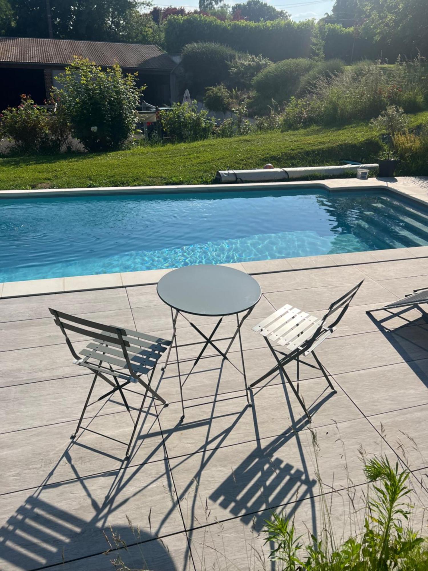 Le Logis D'Anne-Sophie Bed and Breakfast Chuignolles Exteriör bild